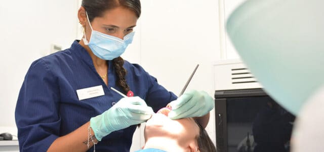 Profilaxis dental profesional